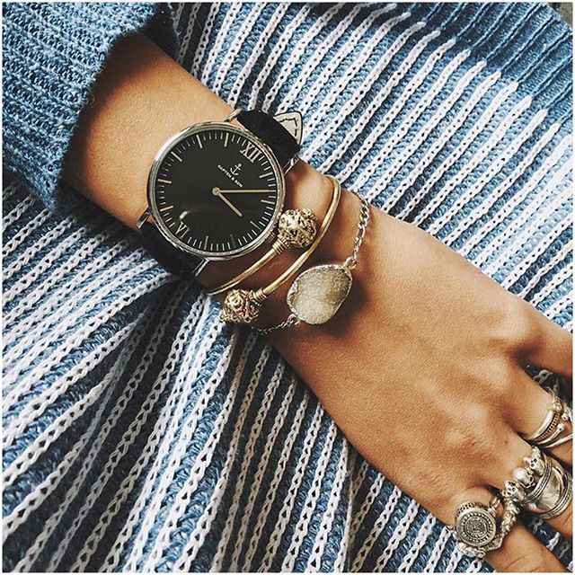 our kapten all black silver loves some armcandy and a comfy sweater - inspiratio...