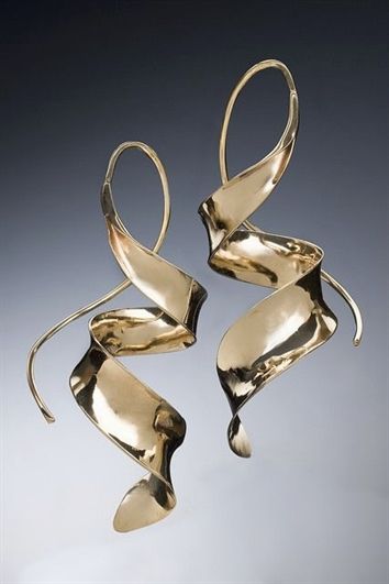 Beautifully forged gold and silver jewelry by Deborah Richardson |♦F&I♦