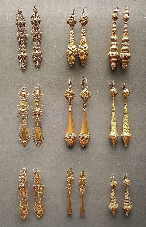 Portuguese gold earrings - National Museum of Ancient Art | ♦F&I♦