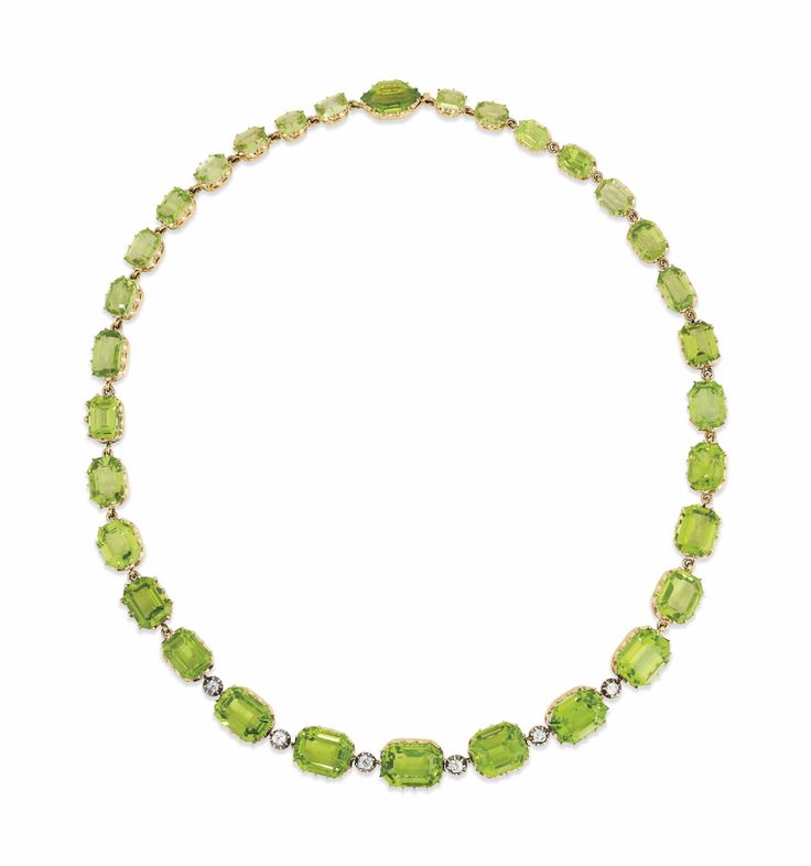 A LATE 19TH CENTURY PERIDOT NECKLACE