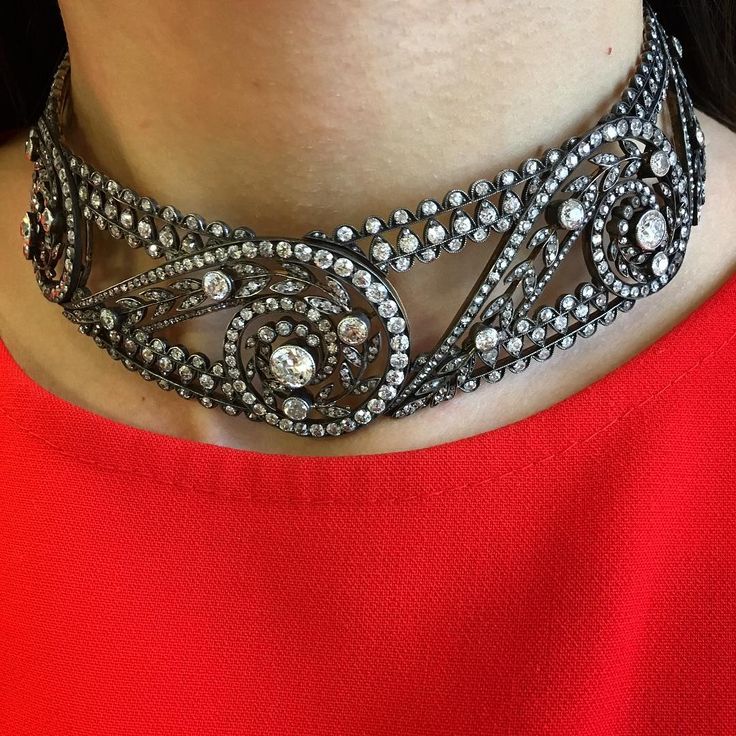 Charming Belle Époque diamond necklace, circa 1900. Important Jewels, London 30...