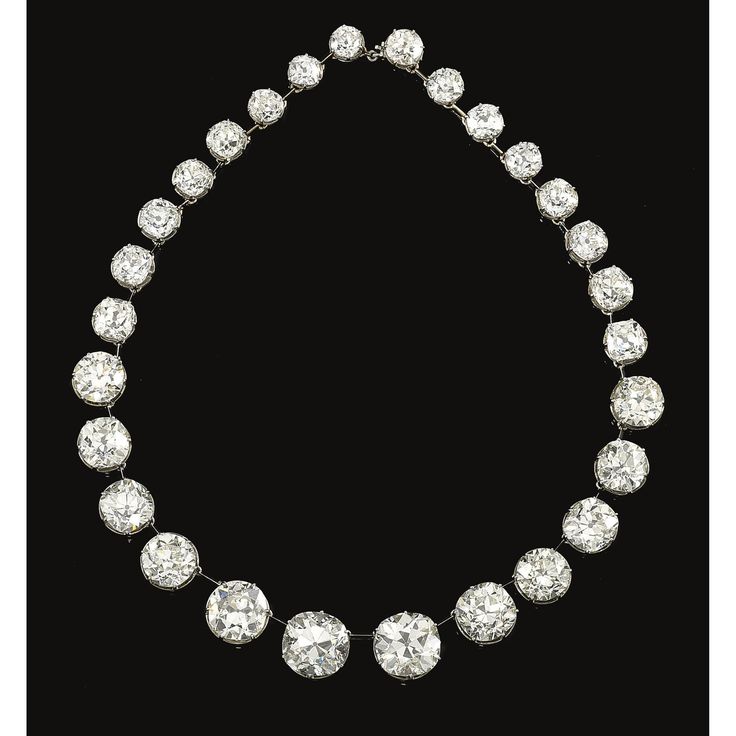 PROPERTY OF AN ITALIAN NOBLE FAMILY Highly Important Diamond Necklace, F. Chiapp...