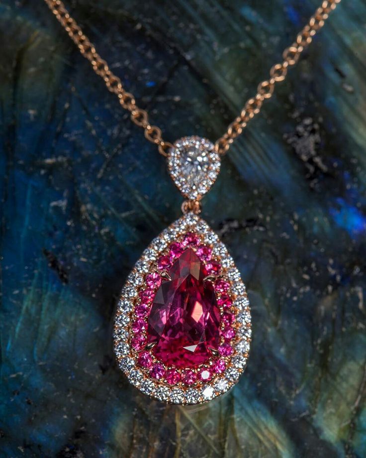 Omi Privé There is something so special about a bright pink spinel. Did you kno...