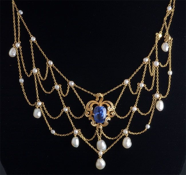 Sapphire, pearl and gold necklace.