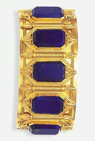 AN ETRUSCAN REVIVAL LAPIS LAZULI AND GOLD BRACELET, BY CARLO GIULIANO. Designed ...