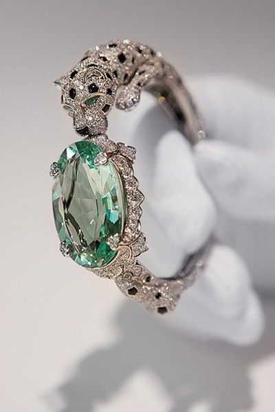 Cartier, panther bracelet with green beryl.