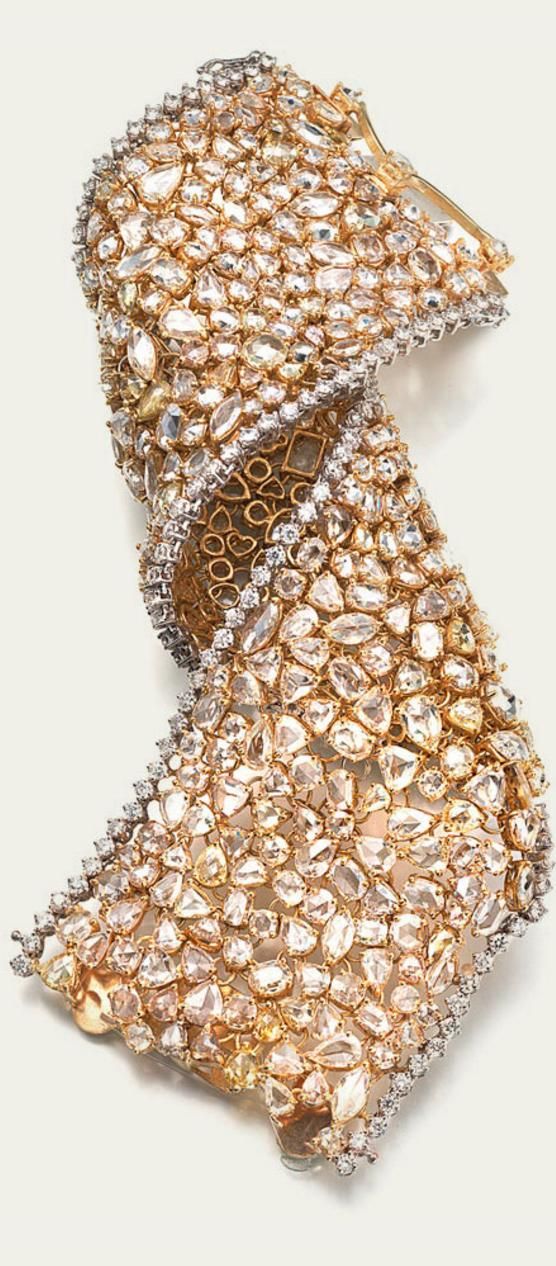 {Diamond Bracelet.Yellow Diamonds. Champagne Diamonds, and White Diamonds in 18k...