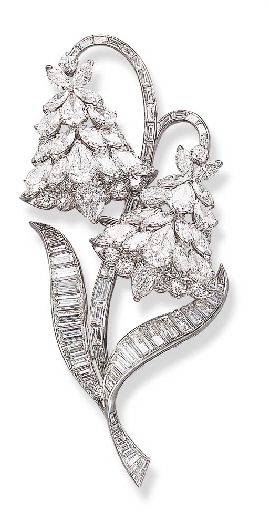 AN ATTRACTIVE DIAMOND BLUEBELL CLIP BROOCH, BY VAN CLEEF & ARPELS Designed as tw...
