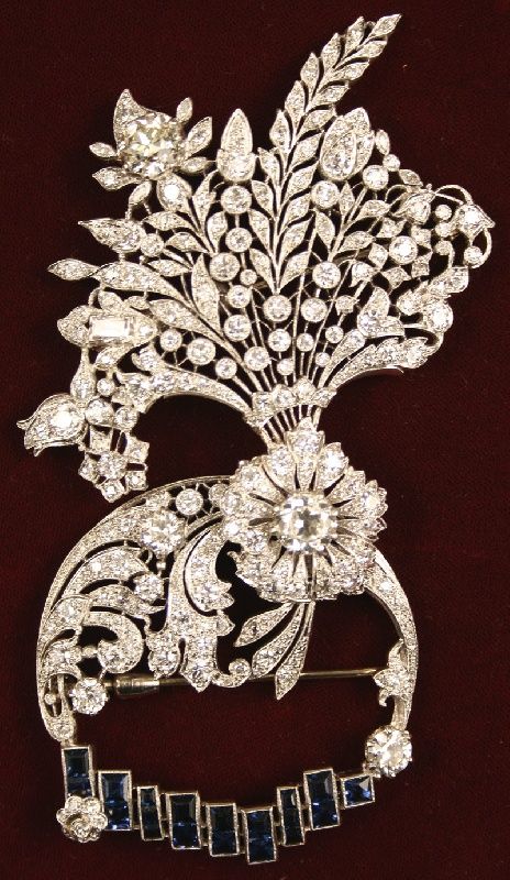 Art Deco diamond, sapphire, and platinum brooch