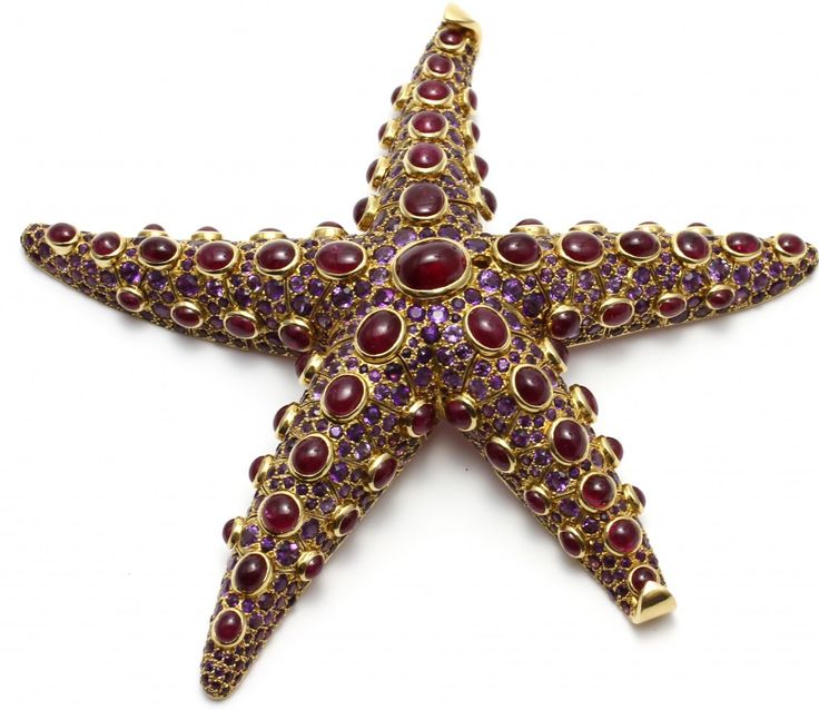 Starfish brooch, Rene Boivin, 1938, gold, rubies, amethyst (arms are articulated...