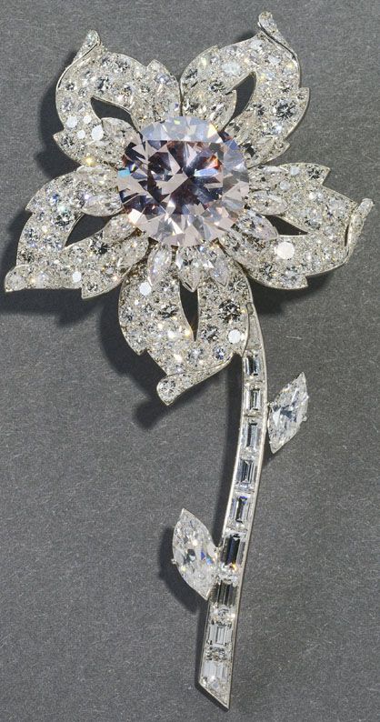 The Williamson Brooch, made by Cartier in 1953 for Queen Elizabeth II.