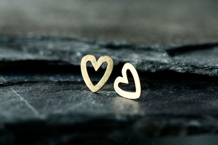 Mini heart studs So cute earrings for Christmas or Valentin's day! #ministuds #h...