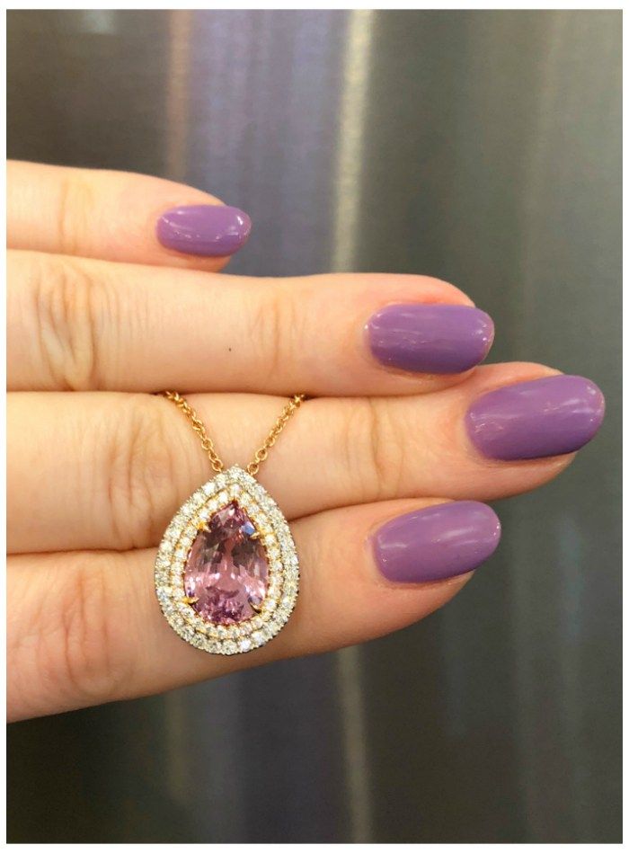 A beautiful Padparadscha sapphire necklace by Omi Prive.
