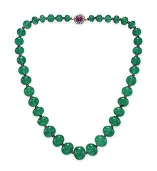 AN IMPORTANT SINGLE-STRAND EMERALD BEAD NECKLACE Designed as a graduated strand ...