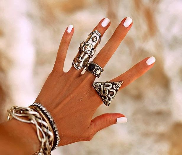 How to Chic: BOHO RINGS AND BRACELETS