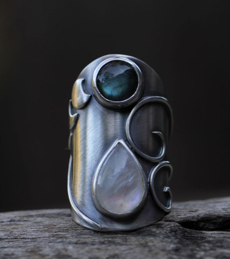 Ring | SpiralStone Designs. Moonstone, labradorite and sterling silver. I adore ...