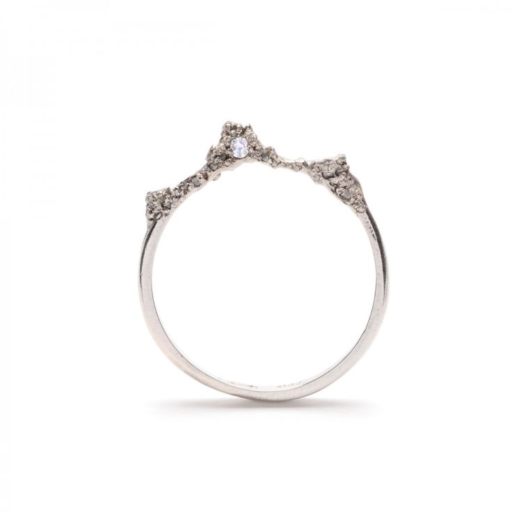 Unique engagement ring by Australian jewelers / Fine engagement ring by Julia de...