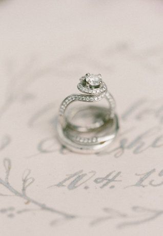 Unique engagement ring | Brianna Wilbur Photography