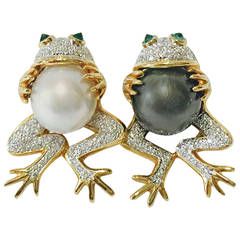 Frog Couple Brooch set with South Sea Pearls and Diamonds