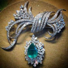 Stunning  Emerald and diamond  brooch                                           ...