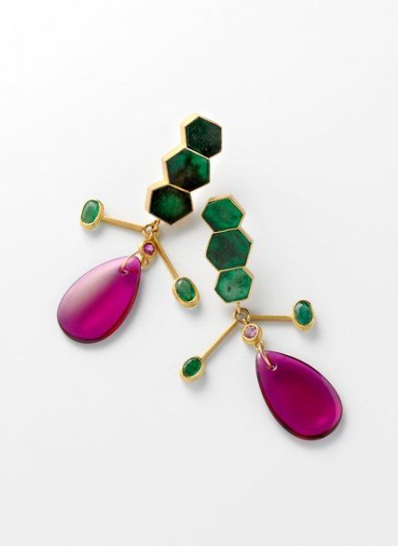 Rike Bartels - Untitled 2012 Earrings  Gold 900, emeralds, sapphires, synthetic ...