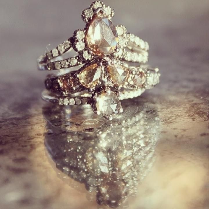 Bohemian Engagement Rings (instagram: the_lane)