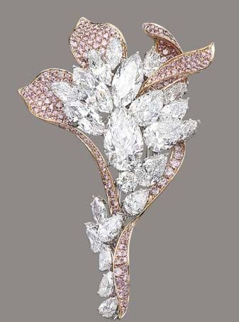 A diamond cluster and pink diamond flower brooch scored big @ Christie's in ...