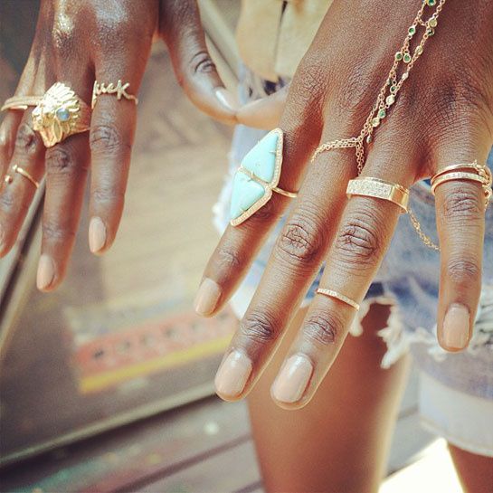 15 créatrices de bijoux à suivre sur Instagram: Jacquie Aiche www.vogue.fr/...