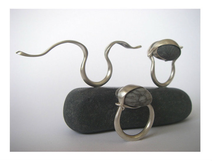 Frida Sjögren - pebble rings - rings with beach pebbles and 925 silver    (2 ri...
