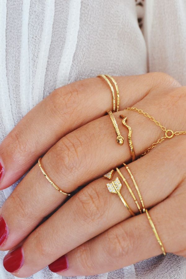Gold Simple Hammered Knuckle Ring