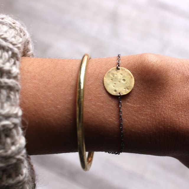 Annika Kaplan / full moon bracelet