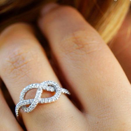 Infinity Ring - want so bad. attention all friends and fam: my birthday is in li...