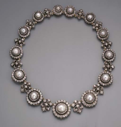 A FINE ANTIQUE PEARL AND DIAMOND NECKLACE