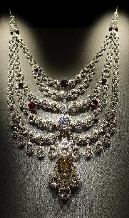 Diamond Patiala necklace.