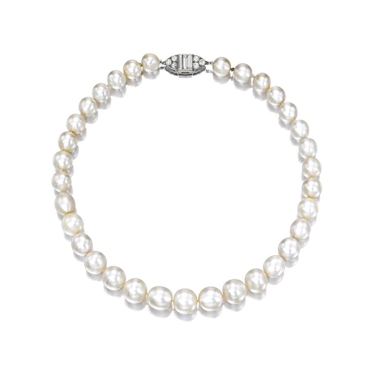 PROPERTY OF A DISTINGUISHED PRIVATE ASIAN COLLECTOR Rare and Fine Natural Pearl ...