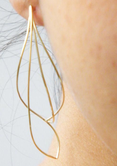 Earrings | Daniella Saraya. Gold #goldearrings