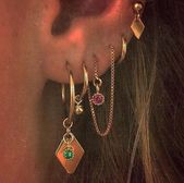 I love the look of layered earrings!