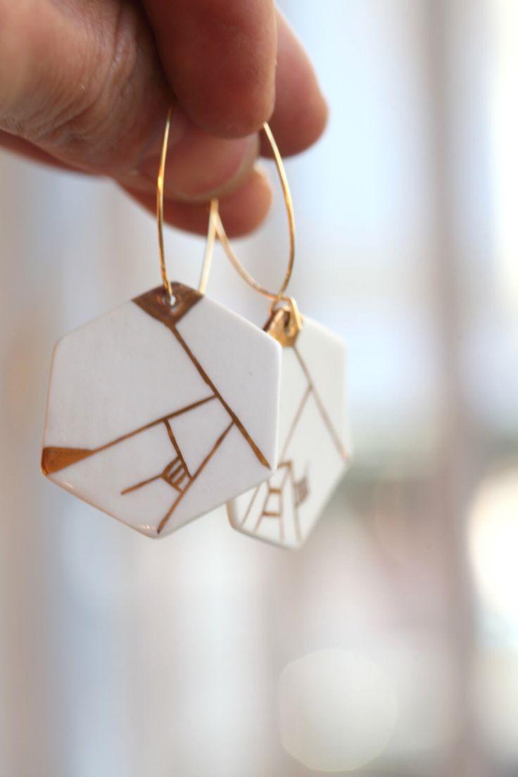 Dyle, porcelain earring. by Gouttedeterre |♦F&I♦