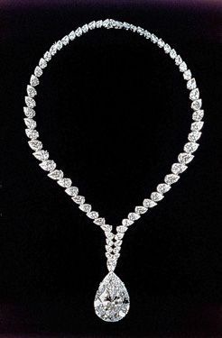 Necklaces – Page 12 – Finest Jewelry