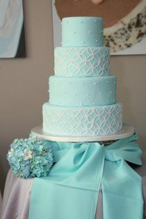 Wedding Wednesday: Tiffany blue